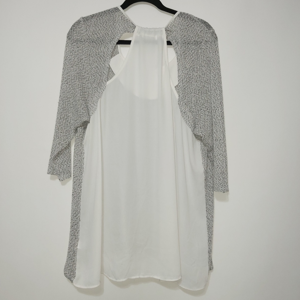 Maurice Grey and White,3 quarter sleeve. - Picture 2 of 3